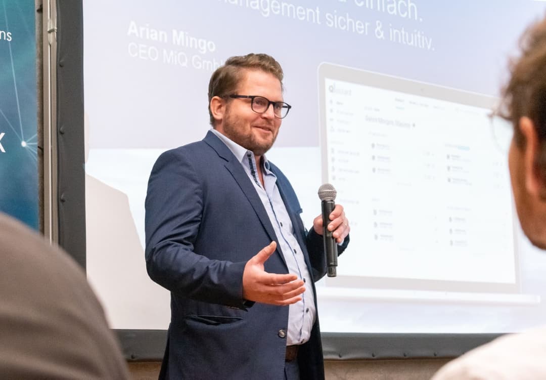 Arian Mingo — Gründer von Qsistant